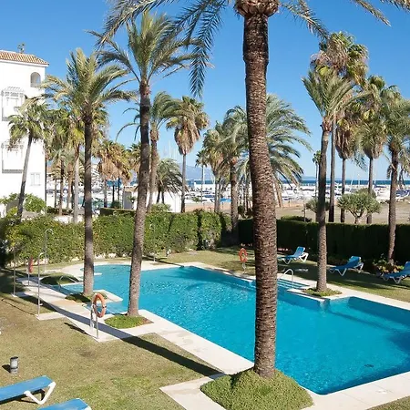 Apartamento Marina Real 124 *